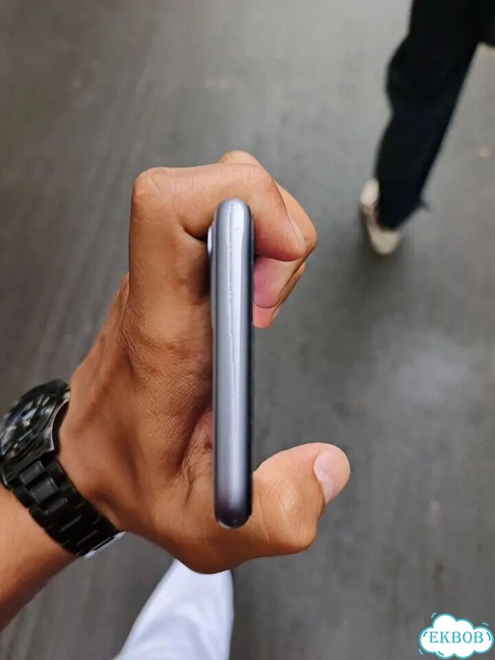 iPhone 11 128gb фото 7