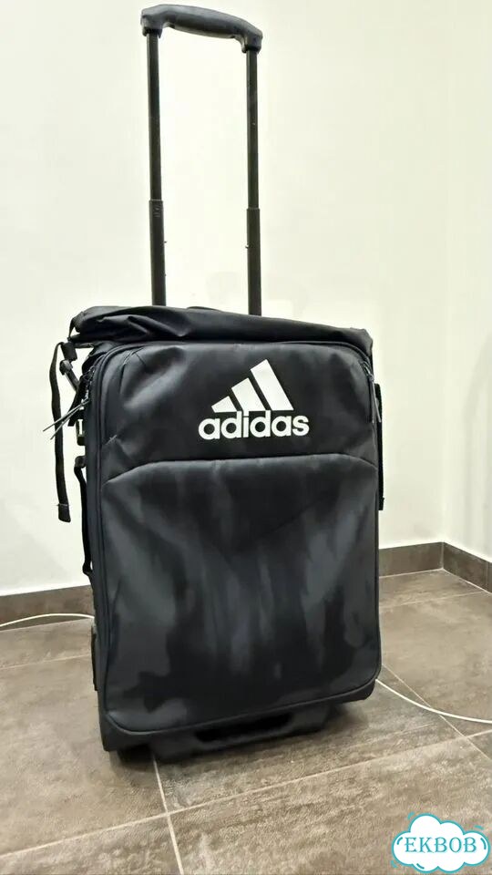 Чемодан на колесах новый adidas фото 1