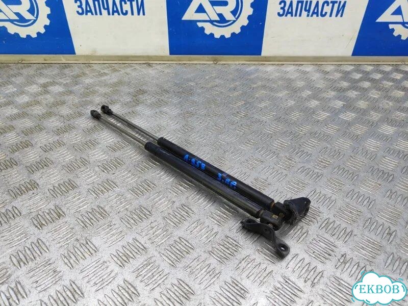 Амортизатор крышки багажника задний Toyota Corolla фото 1