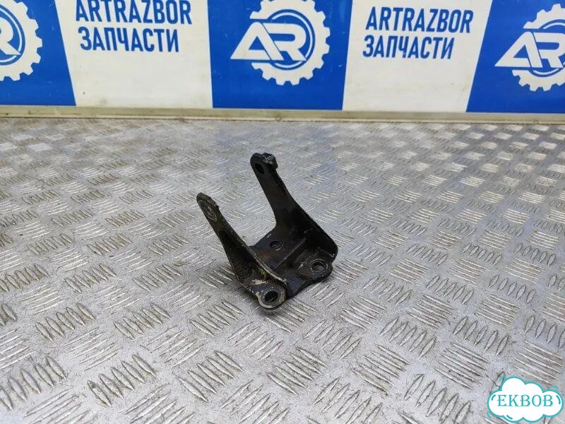 Кронштейн двигателя Toyota Corolla 9 E120 1.6 фото 1