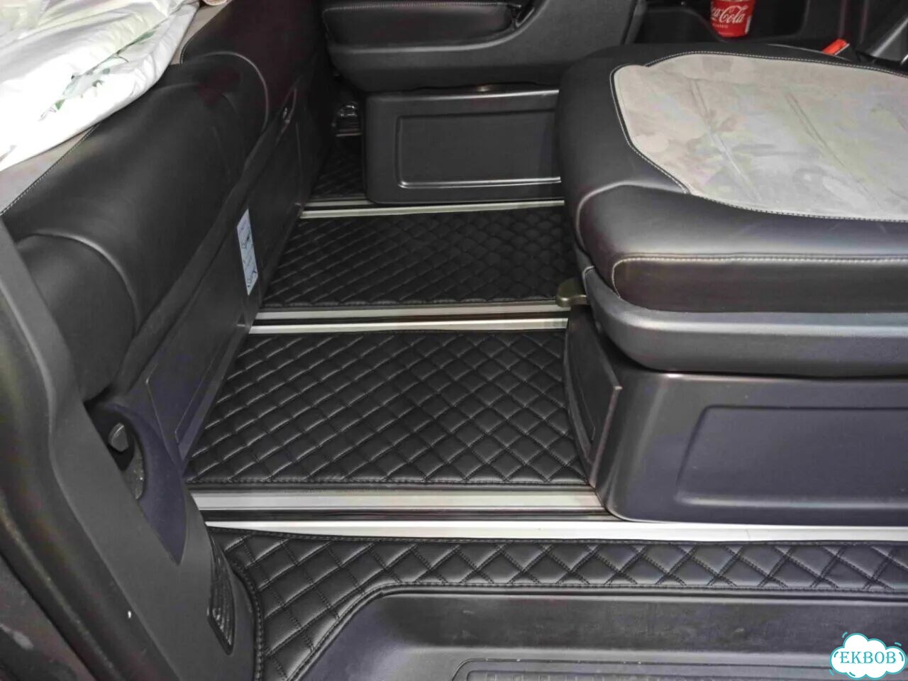 3D коврики из экокожи Volkswagen Multivan фото 4