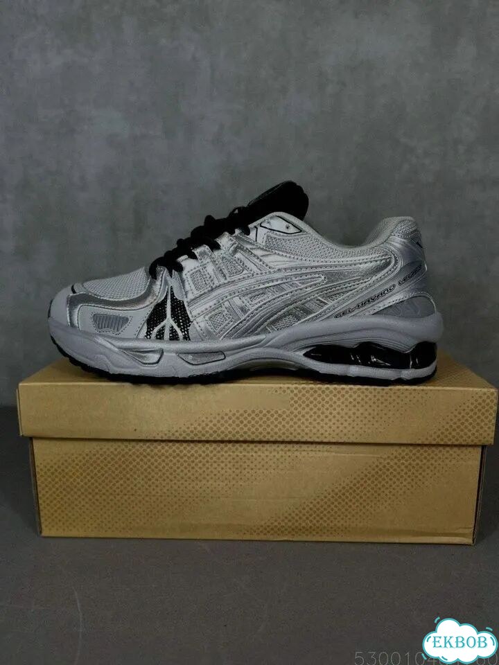 Кроссовки Asics фото 4