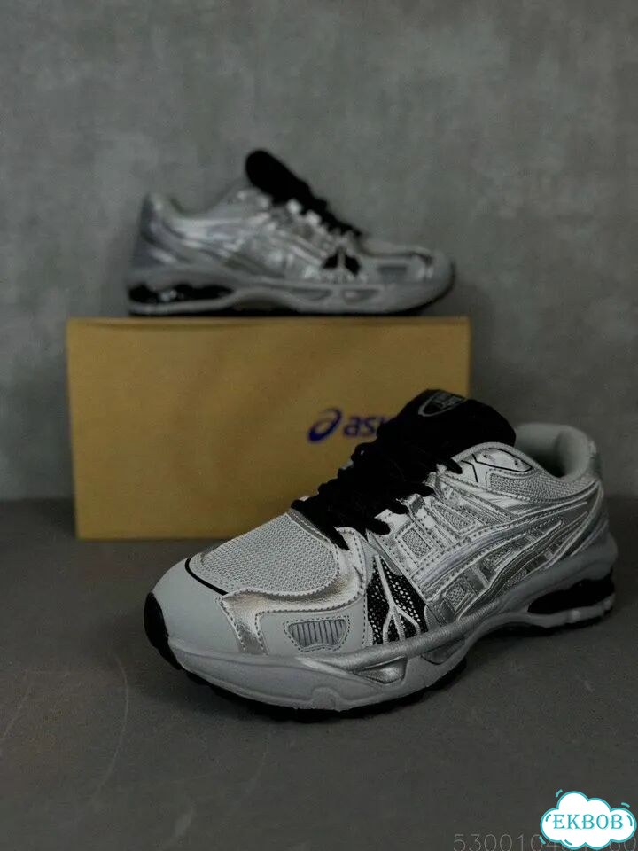 Кроссовки Asics фото 5