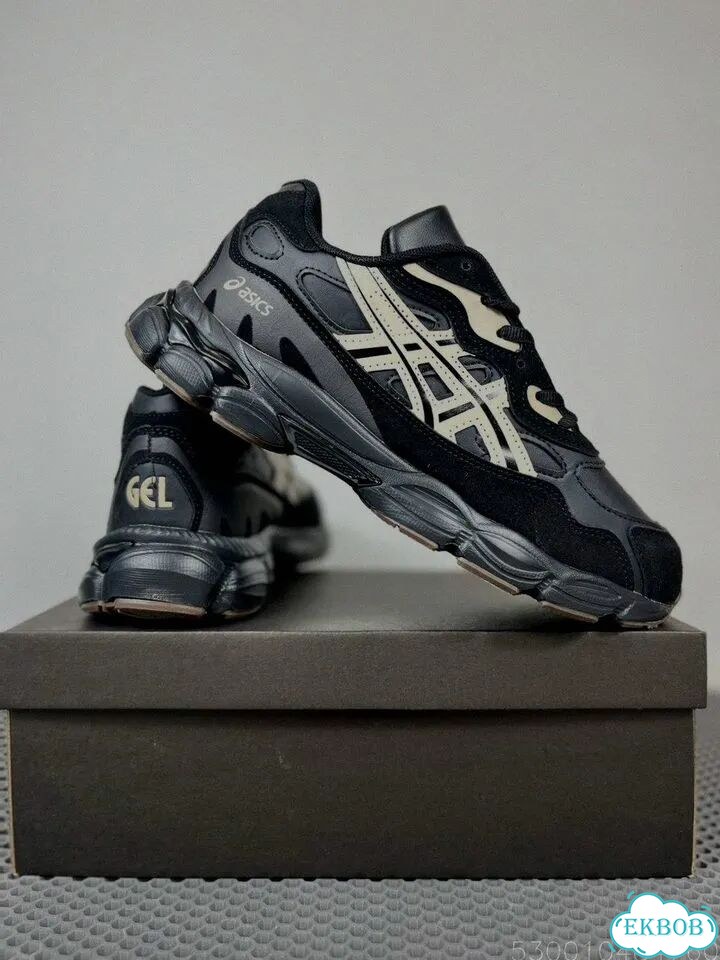 Кроссовки Asics фото 3