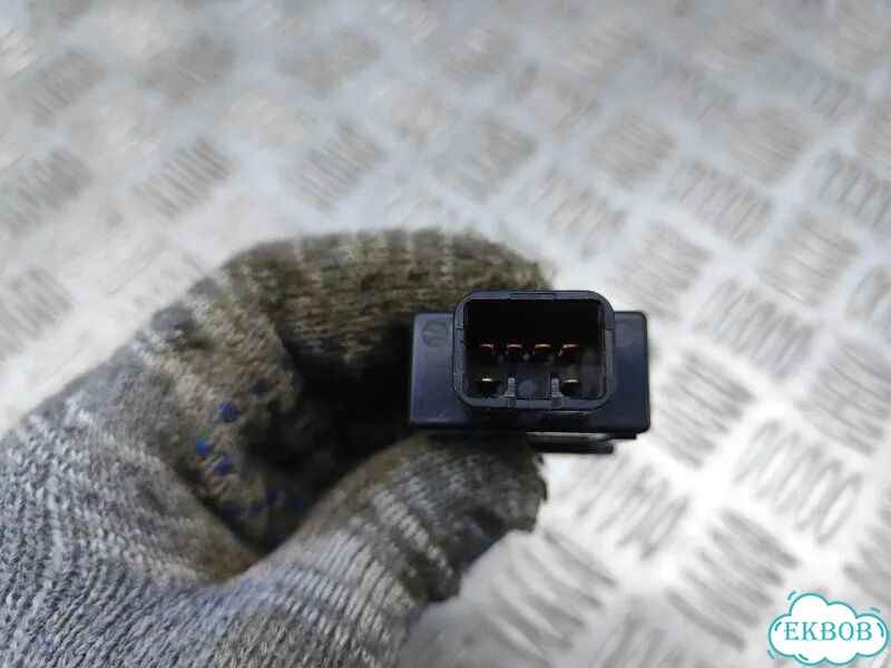Кнопка обогрева сидений Toyota Corolla 9 E120 1.6 фото 4