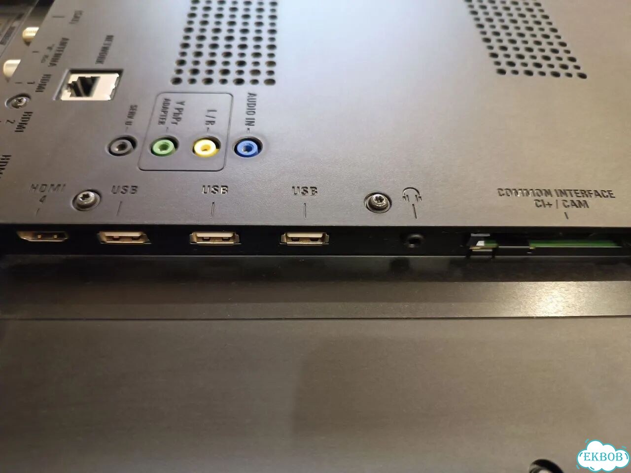 Телевизор philips 42PFL7008S/60 фото 4
