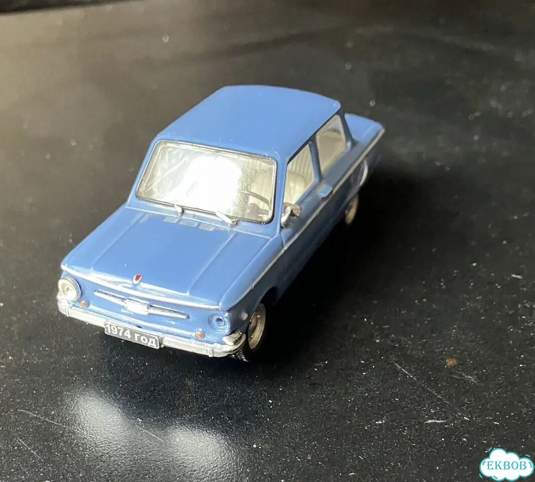 Модель автомобиля 1:43 фото 1
