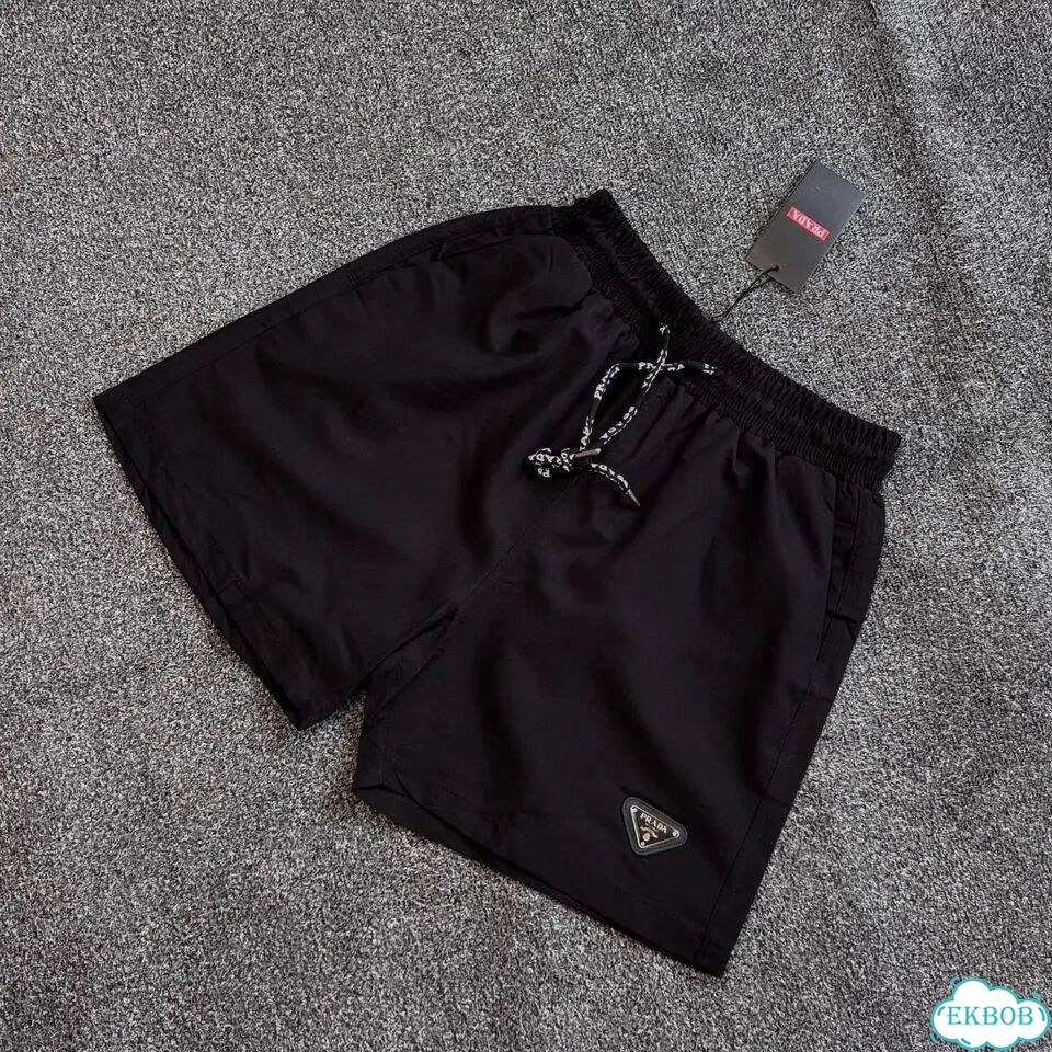 Шорты Prada черные фото 2