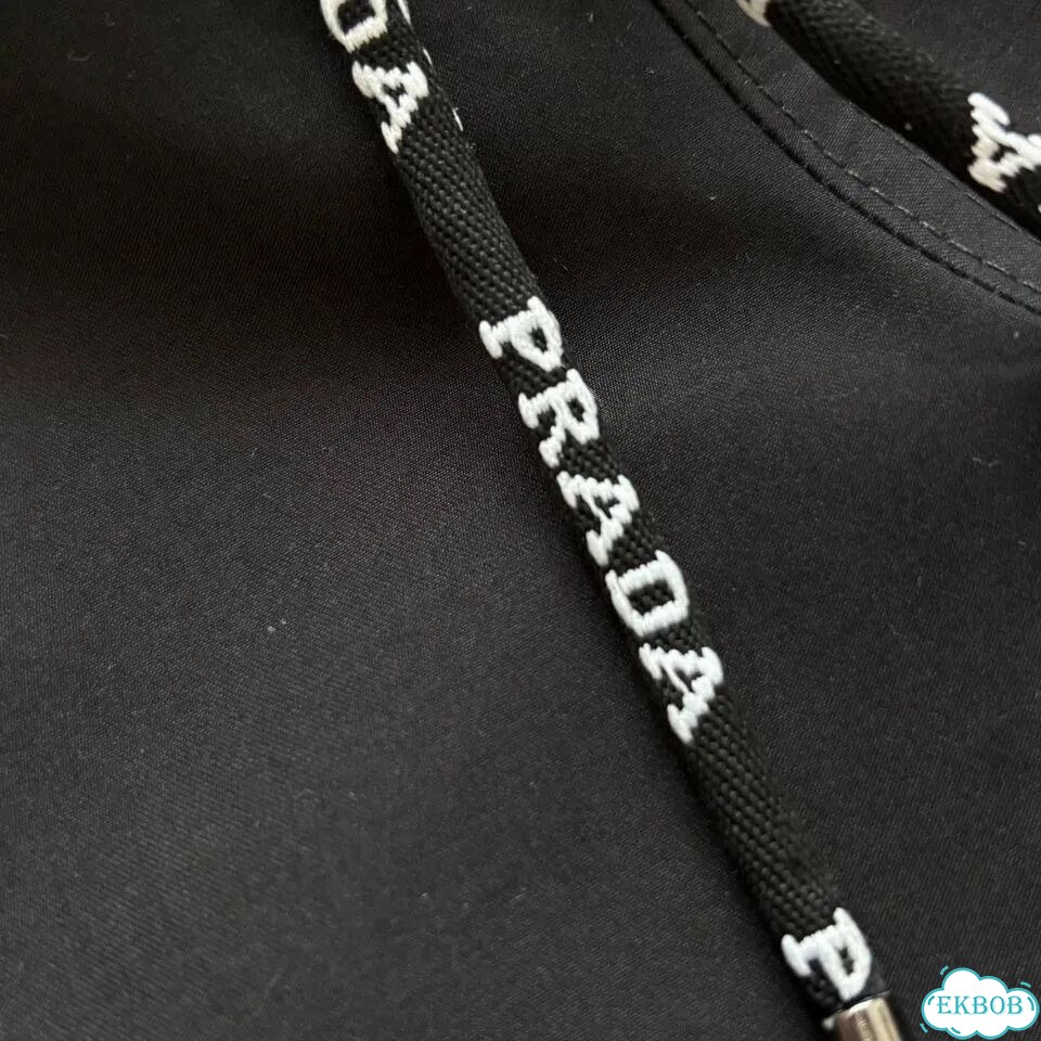 Шорты Prada черные фото 3