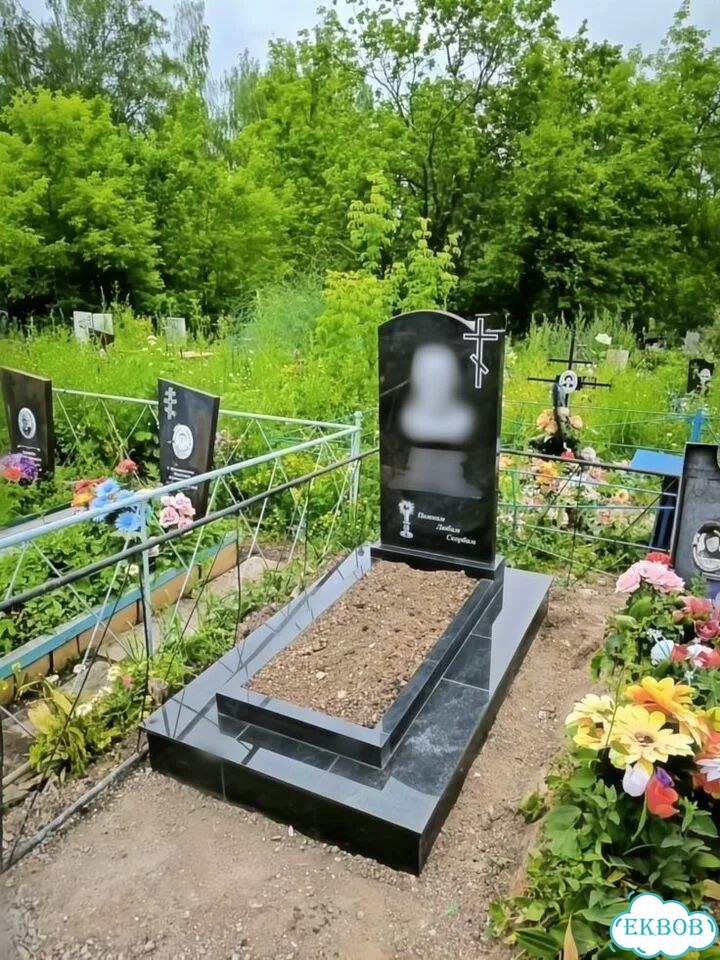 Уборка памятников фото 1