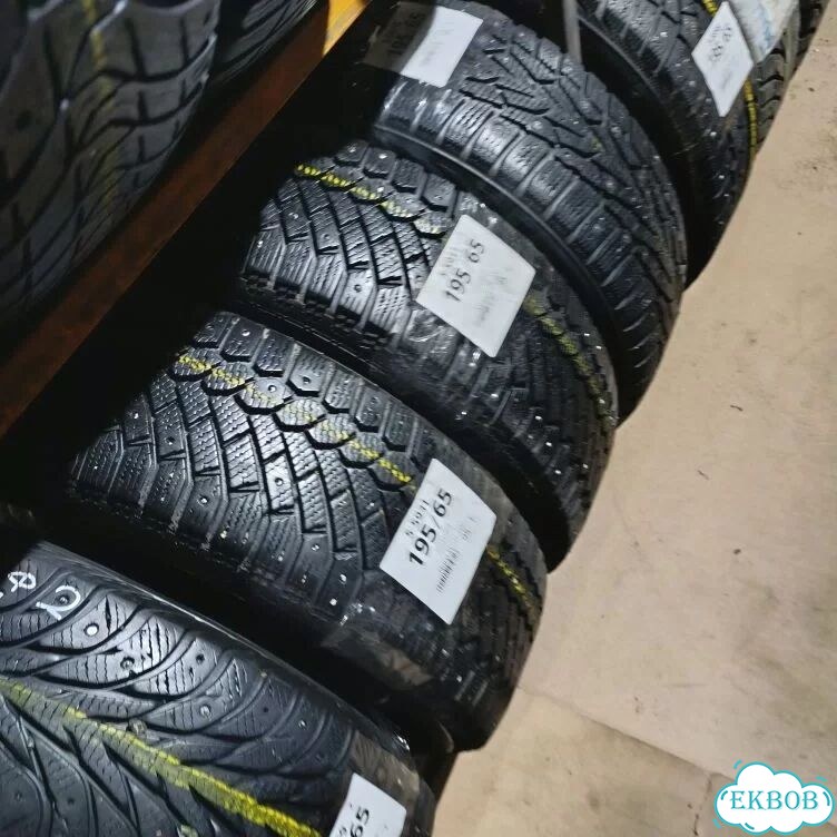 Bridgestone Blizzak Spike-01 275/40 R20 106M фото 2