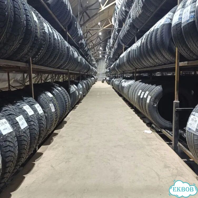 Bridgestone Blizzak Spike-01 275/40 R20 106M фото 4