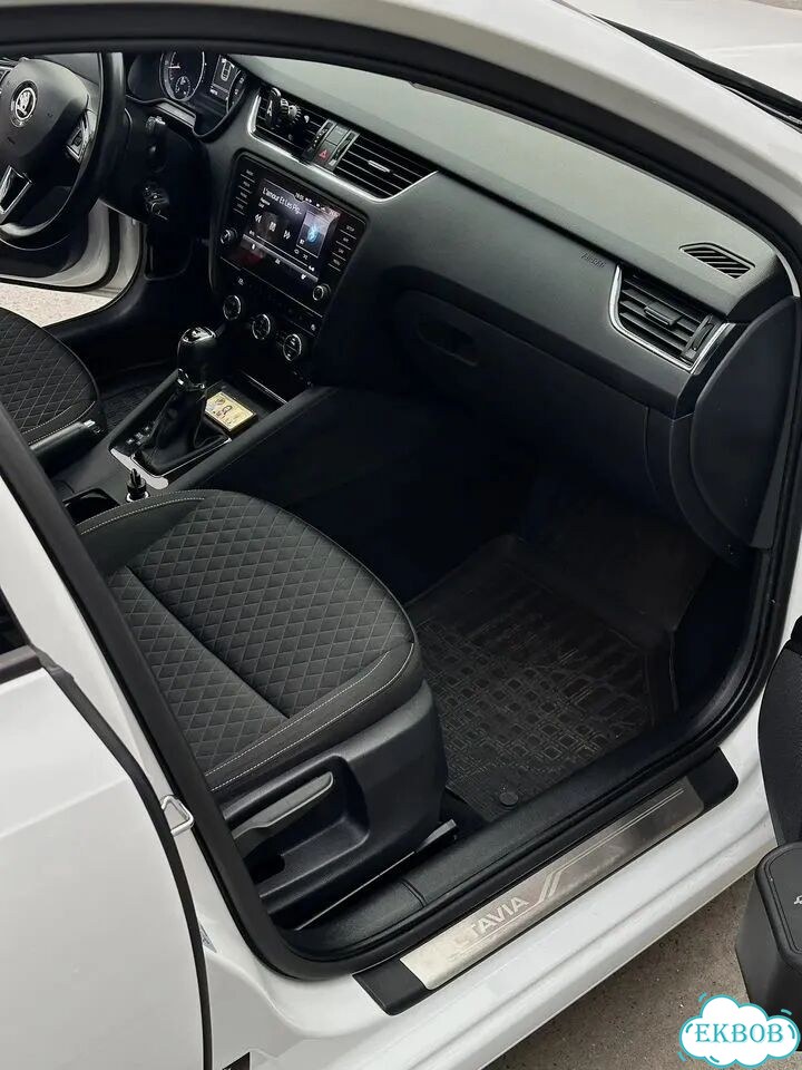 Skoda Octavia 1.4 AMT, 2017, 143 750 км фото 10