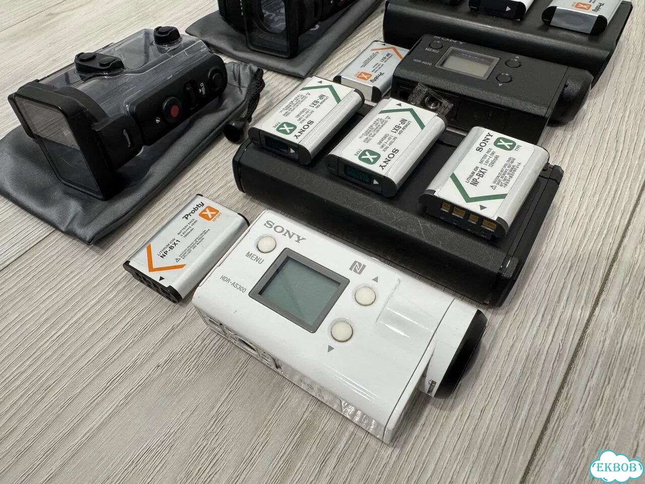 Sony HDR-AS300 + 4 АКБ +аквабокс фото 1