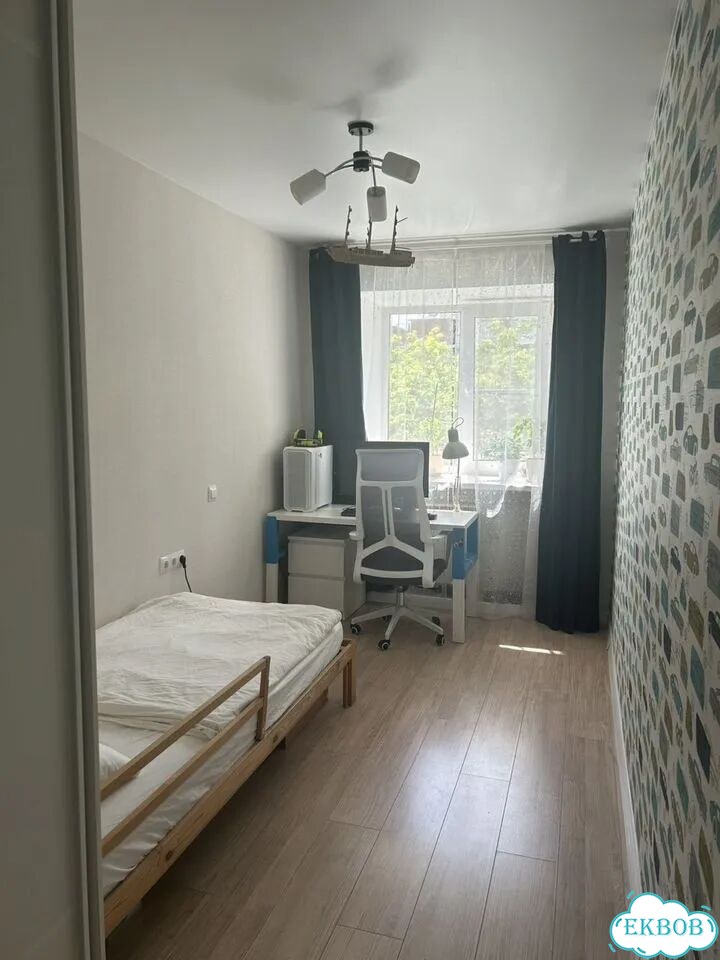 2-к. квартира, 42 м², 5/5 эт. фото 3
