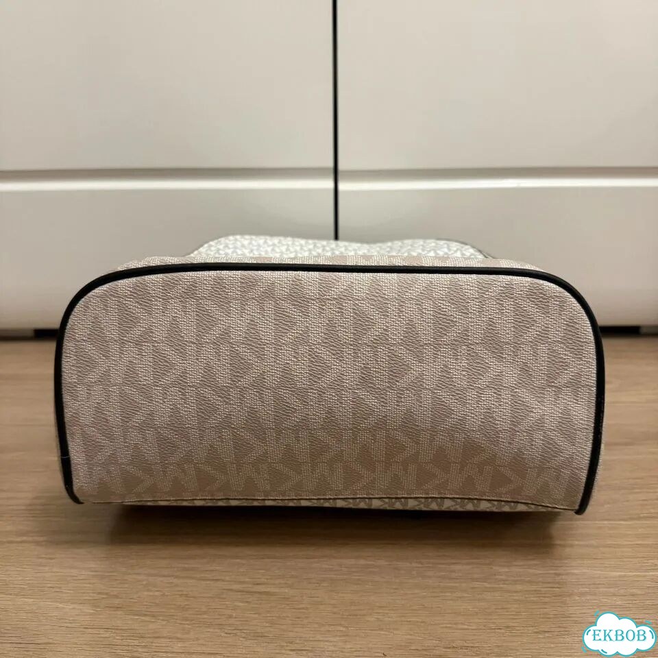 Michael kors рюкзак женский фото 7