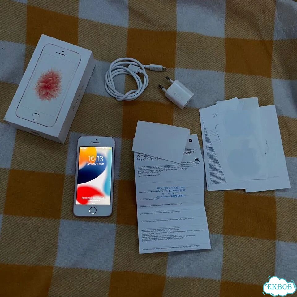 iPhone SE, 32 ГБ, 1 SIM фото 1