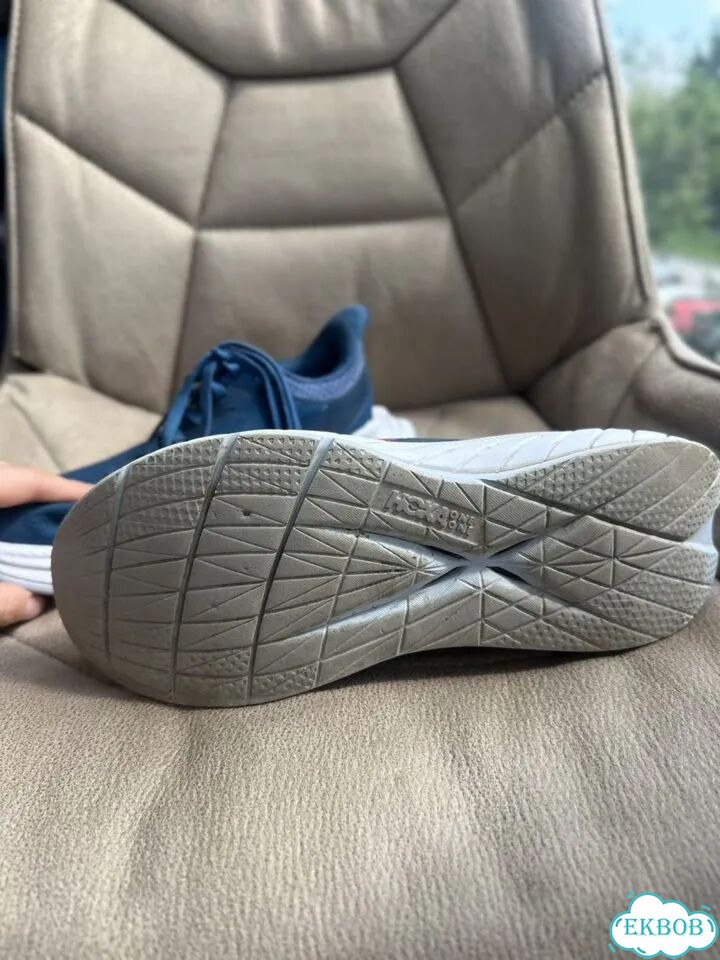 Беговые кроссовки hoka one one carbon x фото 2