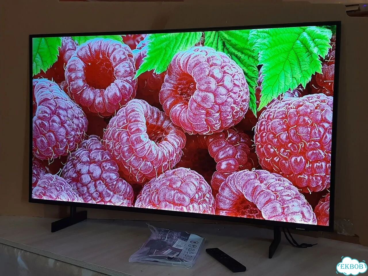 Телевизор Samsung SMART 4К UHD wifi фото 9
