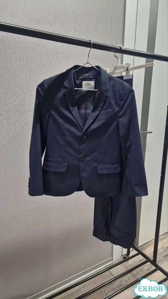 Школьный костюм Zara 134,брюки фото 1