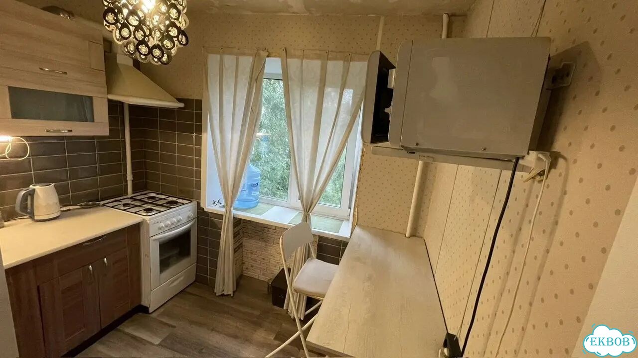 1-к. квартира, 32 м², 3/5 эт. фото 1