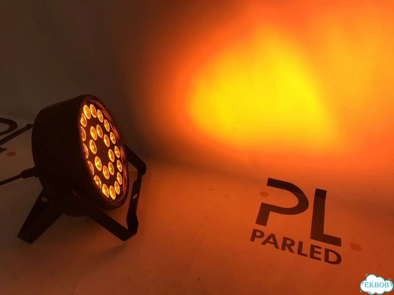 Прожектор LED par 24*12w (RGB WA+UV) фото 3