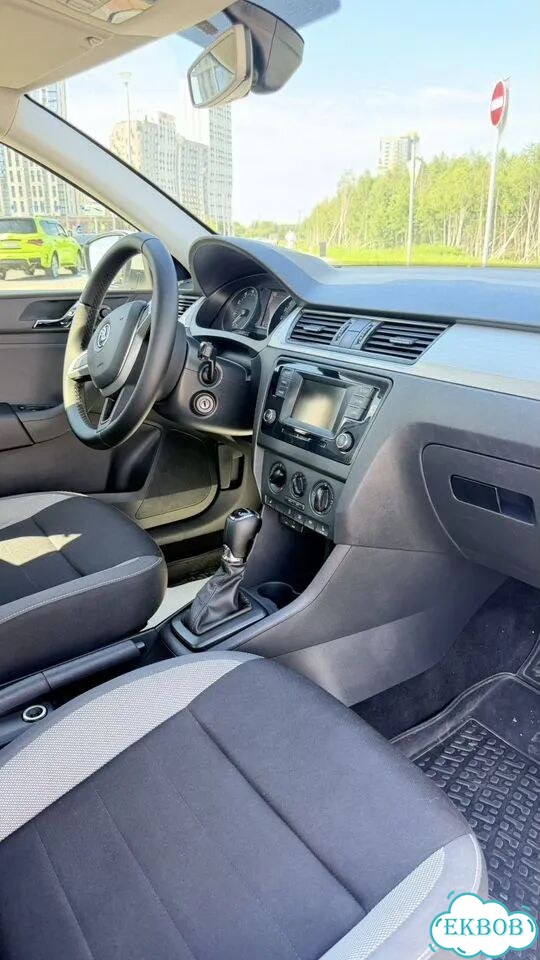 Skoda Rapid 1.6 AT, 2017, 159 486 км фото 8