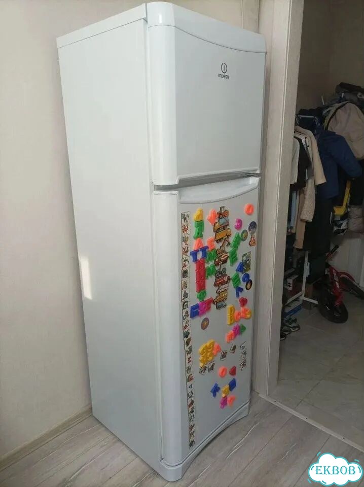 Холодильник бу фото 1