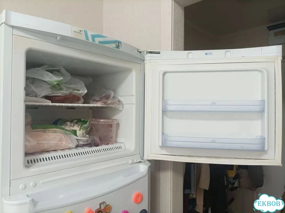 Холодильник бу фото 2