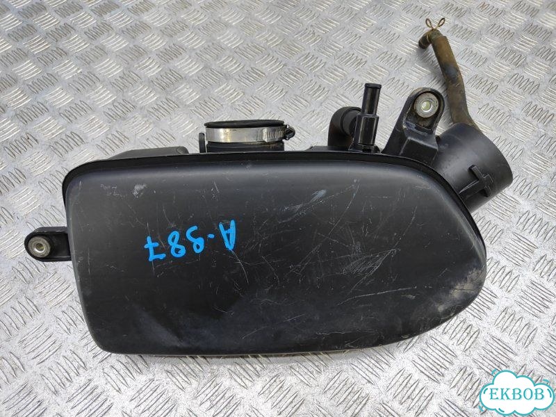 Корпус воздушного фильтра Subaru Forester SH 2.0 фото 2