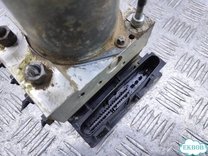 Блок ABS (насос) Subaru Forester SH 2.0 EJ204 150 фото 4