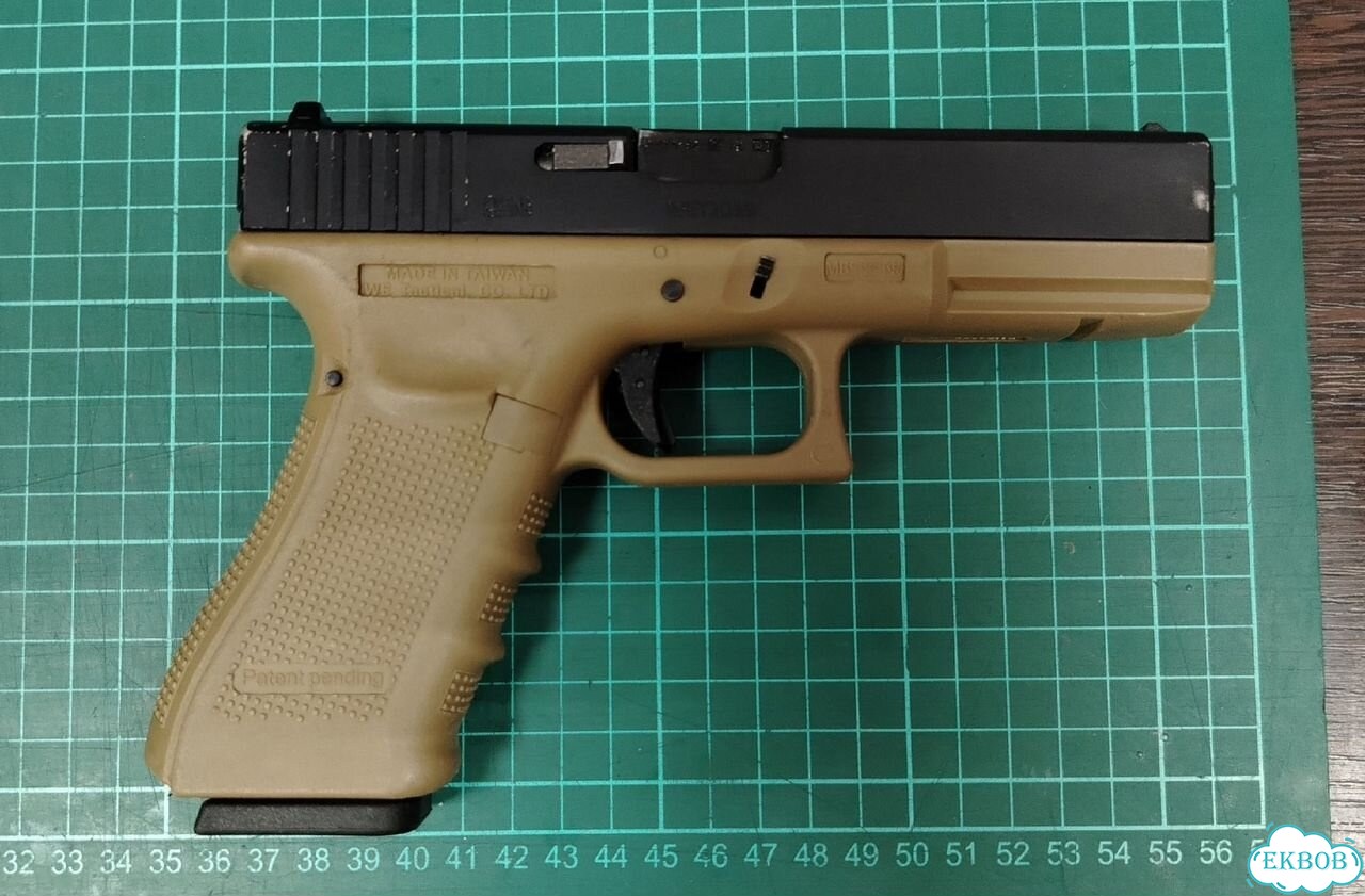 Страйкбольный Glock 17WE фото 1