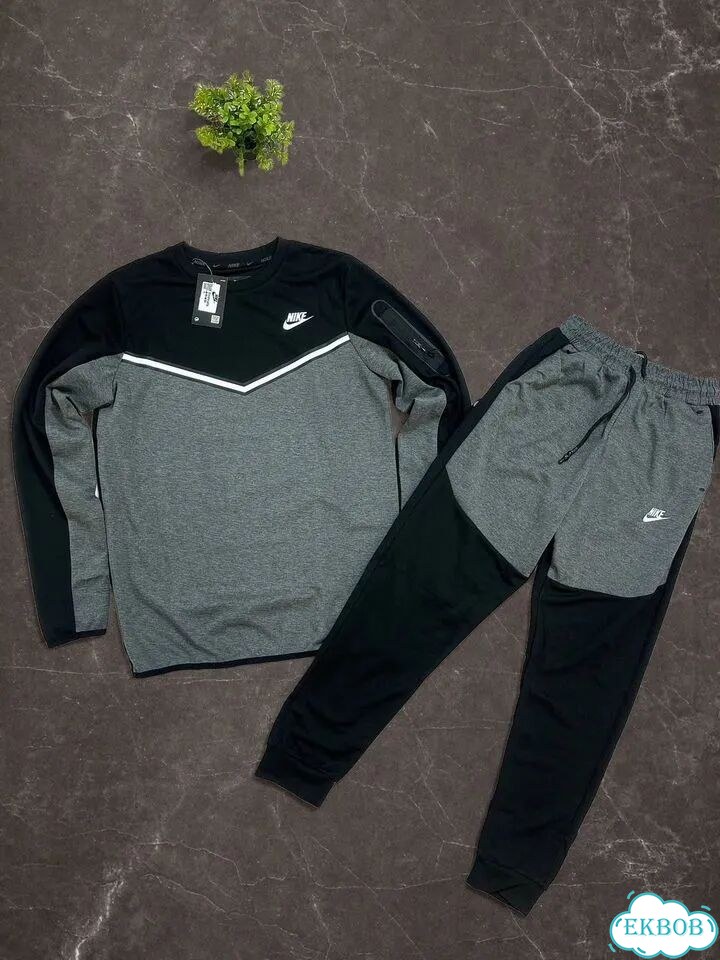 Спортивные костюмы Nike Tech Fleece фото 1