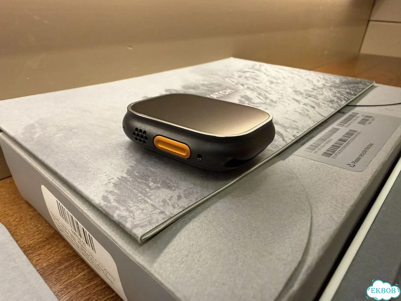 Apple Watch Ultra 2 black titanium 49 mm фото 3