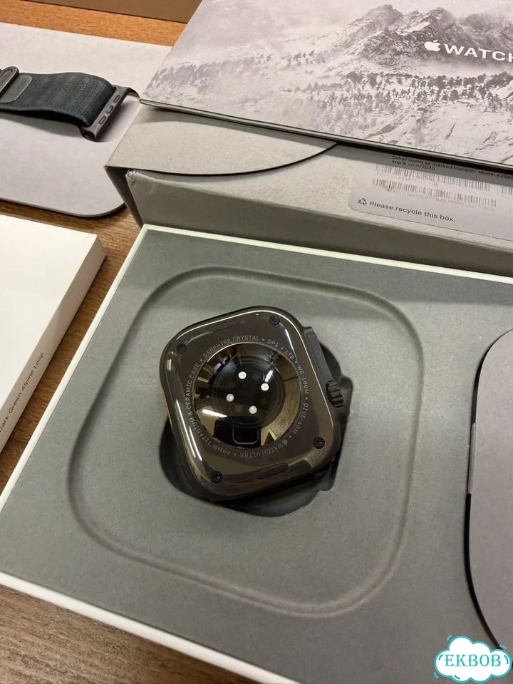 Apple Watch Ultra 2 black titanium 49 mm фото 7
