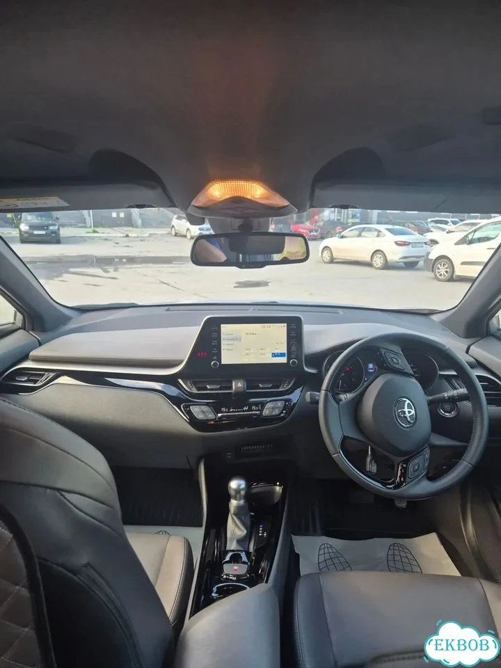 Toyota C-HR 1.2 CVT, 2019, 13 000 км фото 16