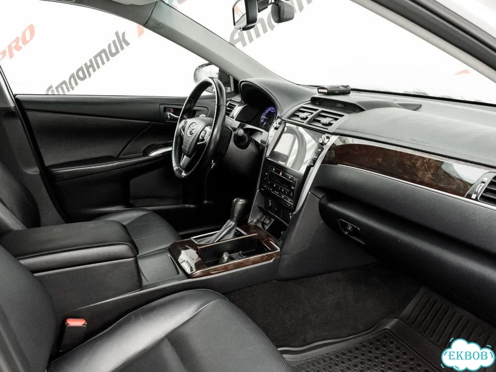 Toyota Camry 2.5 AT, 2017, 176 146 км фото 13