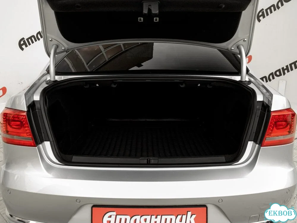 Volkswagen Passat 1.8 AMT, 2011, 20 573 км фото 9