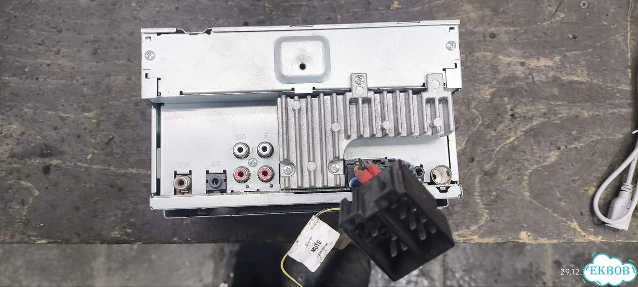 Автомагнитола Pioneer MVH-G110 фото 3