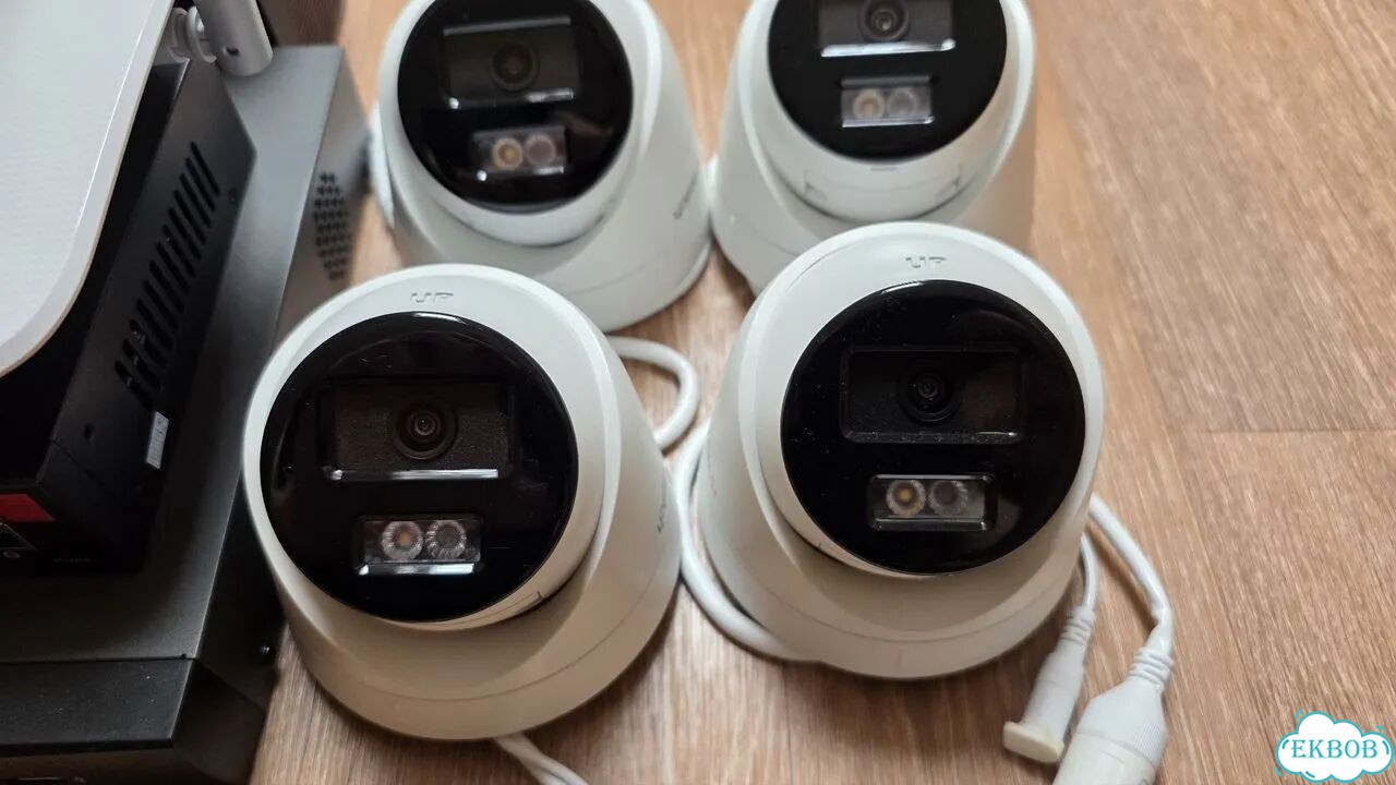 Комплект видеонаблюдения hiwatch на 4 ip камеры фото 3