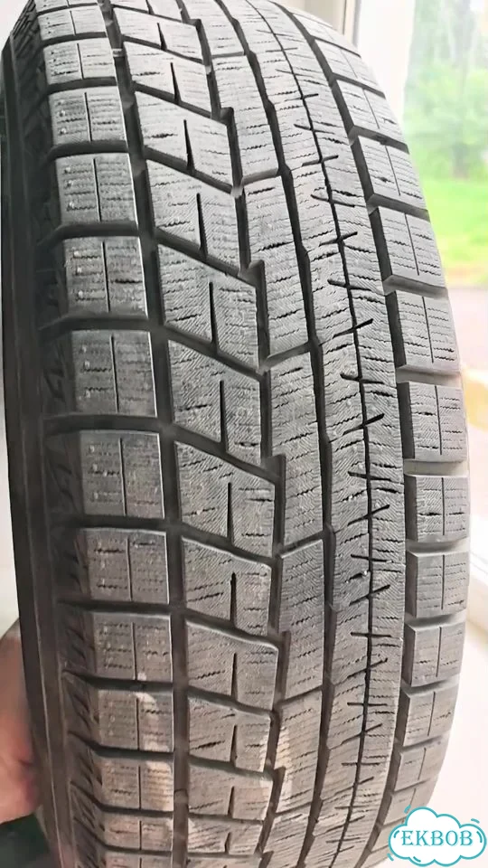 Yokohama Ice Guard IG60 225/60 R16 98Q фото 1