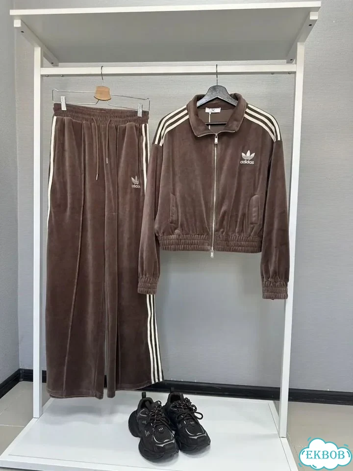 Спортивный костюм adidas фото 1