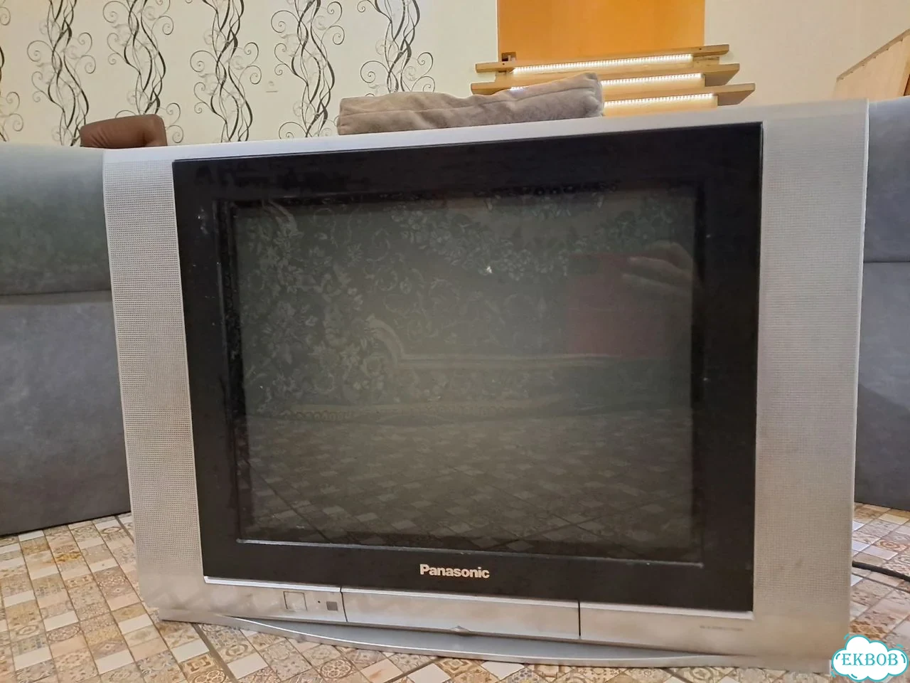 Телевизор на запчасти фото 1