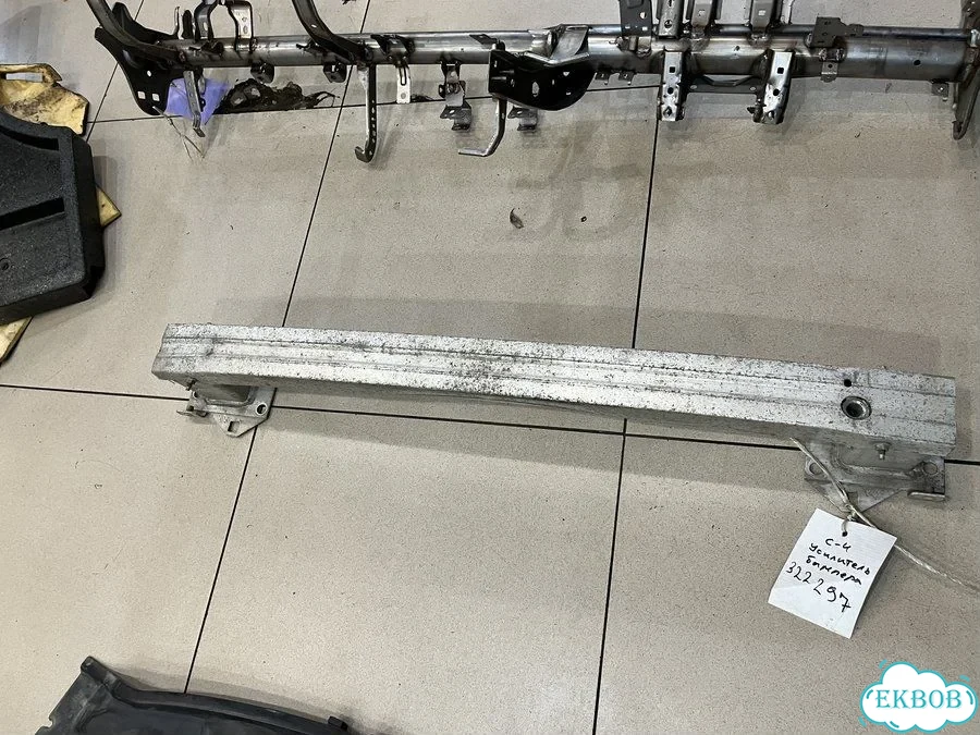 Усилитель переднего бампера Citroen C4 B7 2011 фото 1