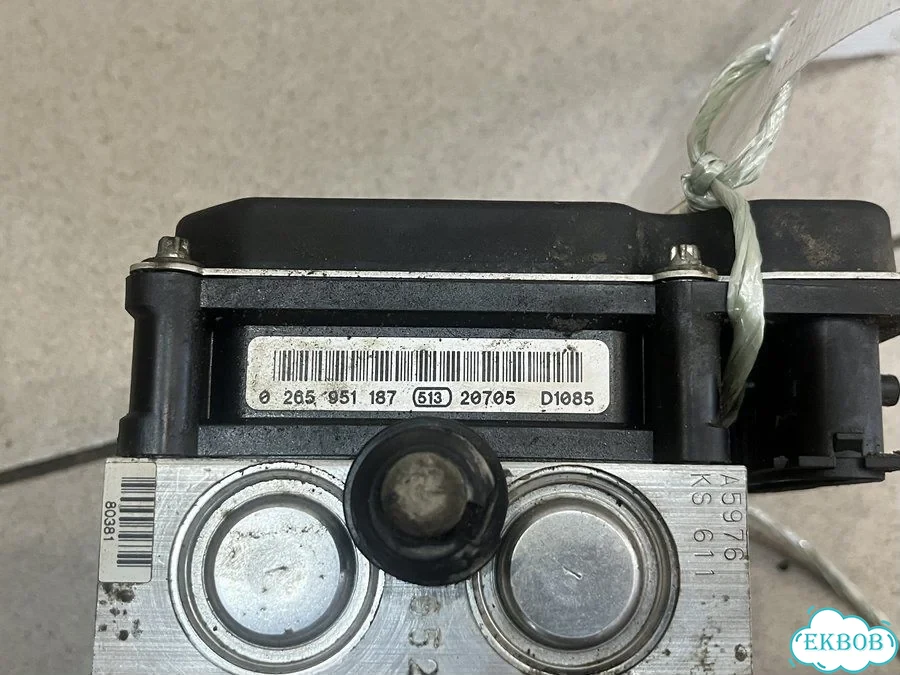 Блок ABS Nissan Teana J32 2008-2014 фото 8