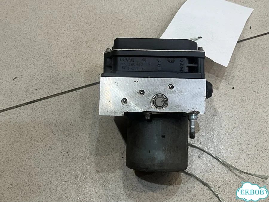 Блок ABS Nissan Teana J32 2008-2014 фото 9