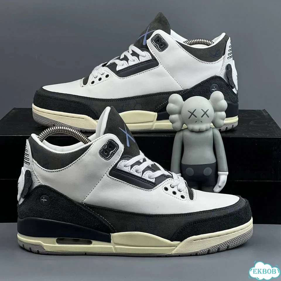 Nike Air Jordan 3 Kaws Black White фото 8
