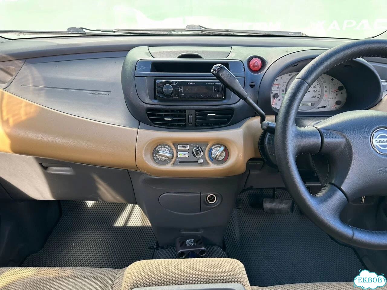 Nissan Tino 1.8 AT, 2000, 380 000 км фото 10