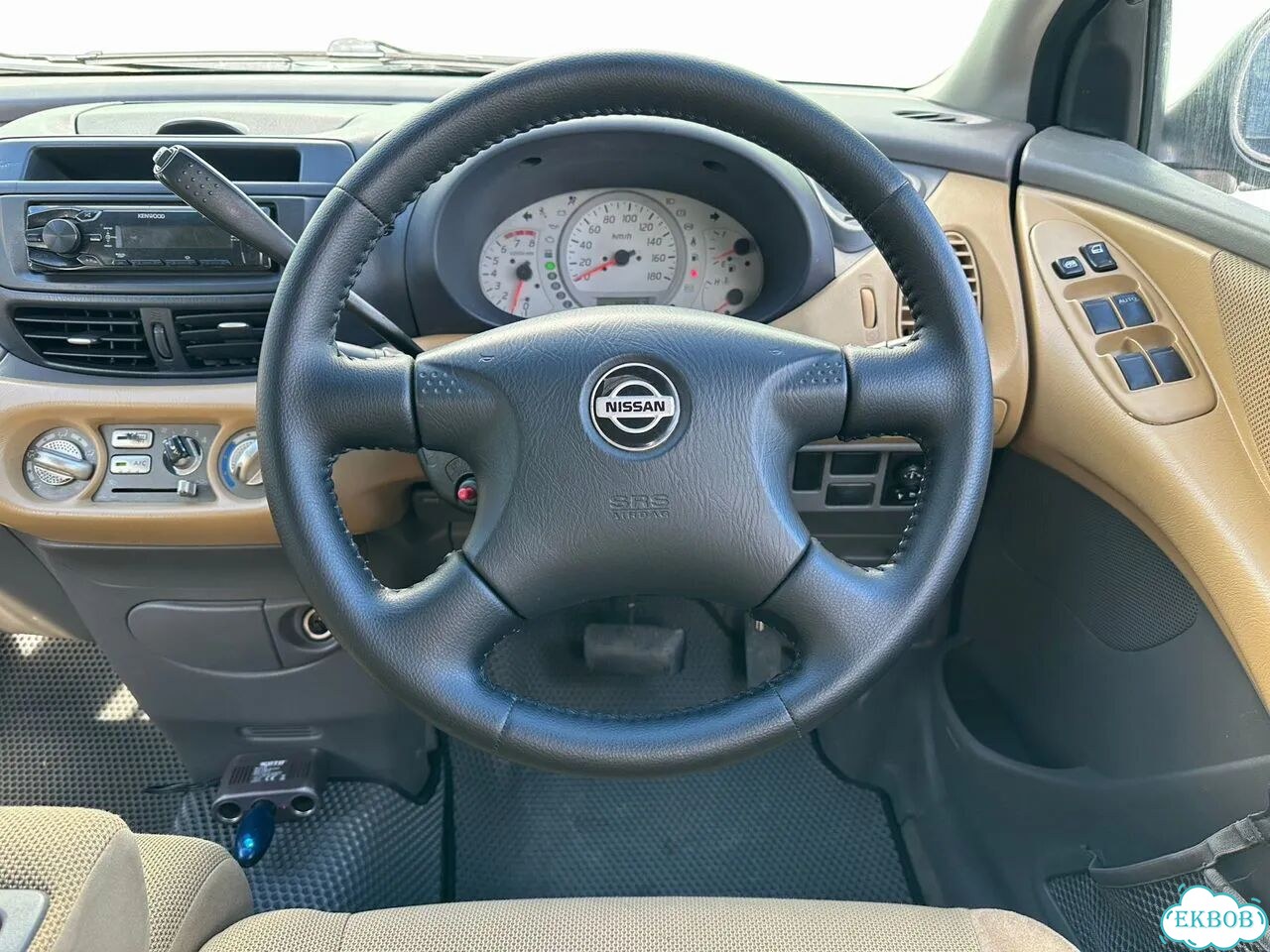 Nissan Tino 1.8 AT, 2000, 380 000 км фото 5