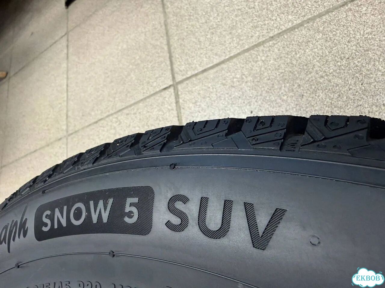 Ikon Tyres Autograph Snow 5 SUV 235/55 R20 105R фото 3
